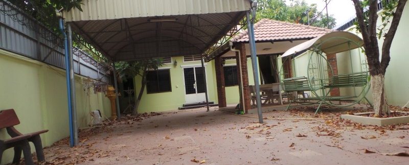 Villa for rent in Toul Kork (3)