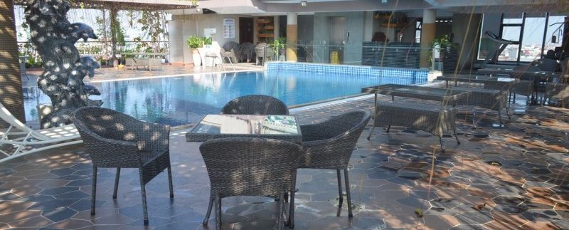 swimming pool service apartment for rent in Daun Penh (1)
