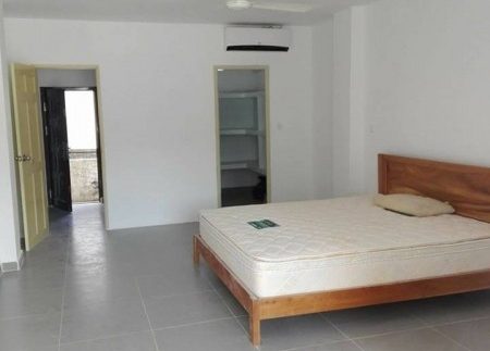 Apartment near riverside for sale (2)