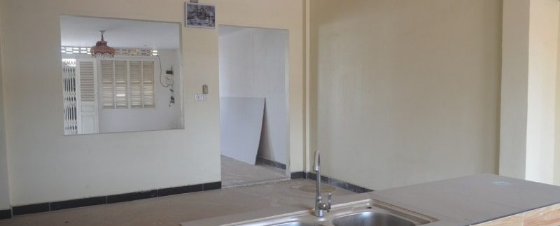 Flat house on 3rd floor for sale (2)