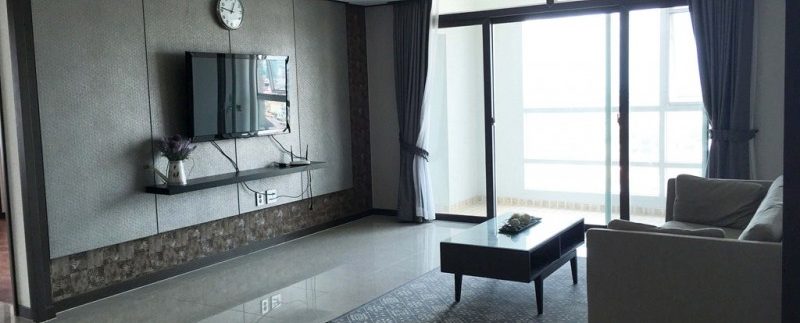 3-bedroom condo for rent in BKK1 (1)