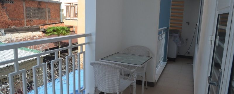 Nice service apartment for rent at BKK3 (5)