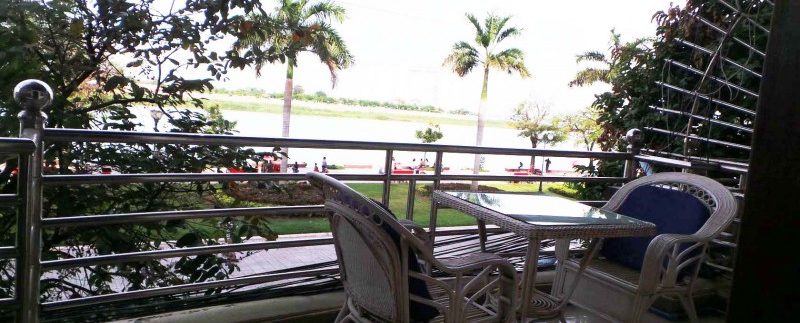 cosy apartment available for rent on riverside (8)