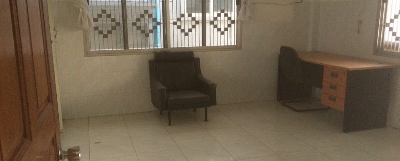 2nd floor apartment in BKK1 for rent (2)