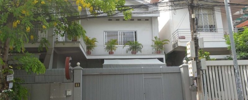 6-bedroom apartment for rent in Daun penh (2)