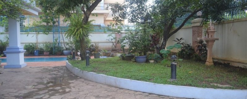 Big-villa-in-Tonle-Bassac-for-rent-3- (13)