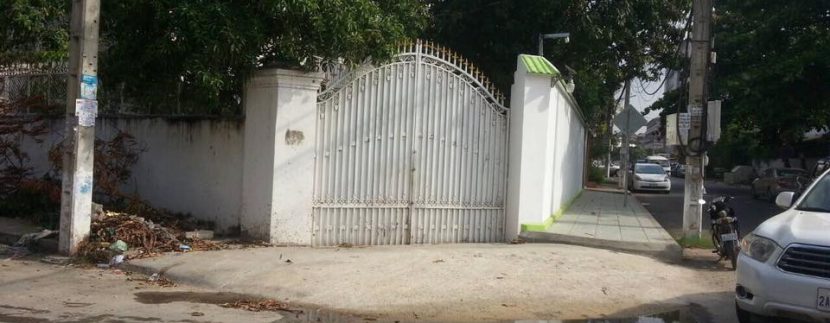 Good Land for sale in Toul kork (2)