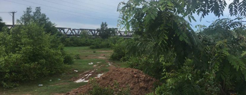 Land along Kompot River sale (4)