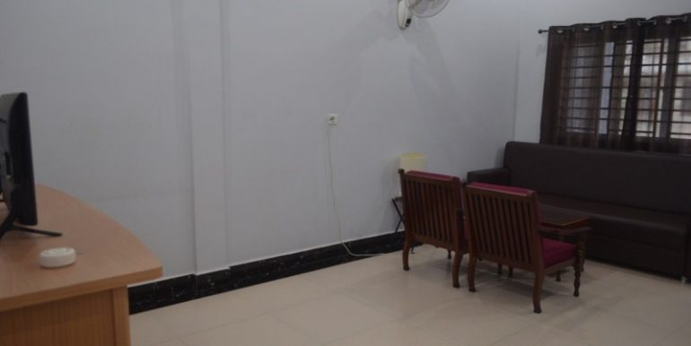 2-bedroom nice apartment for rent in BKK3 (6)