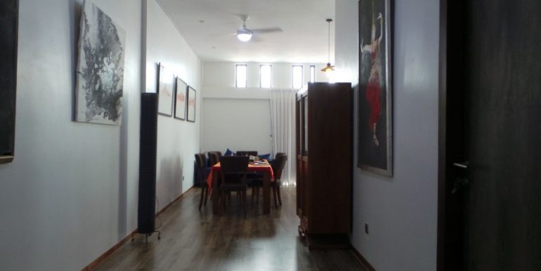 Large Apartment for sale near central market (13)