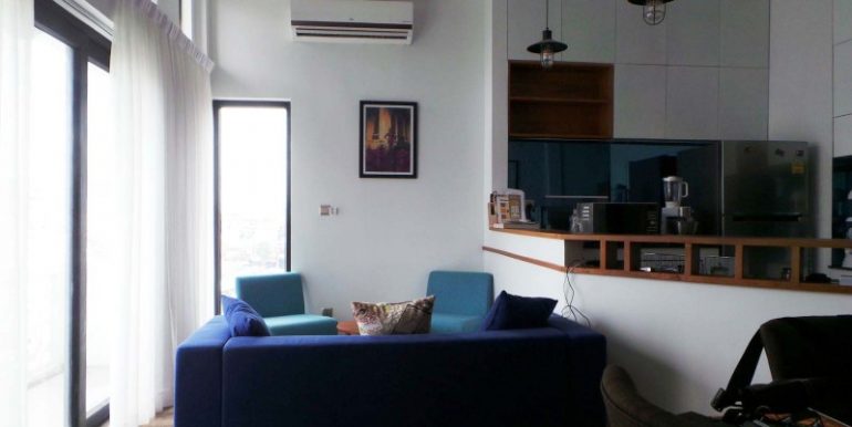 Large Apartment for sale near central market (2)