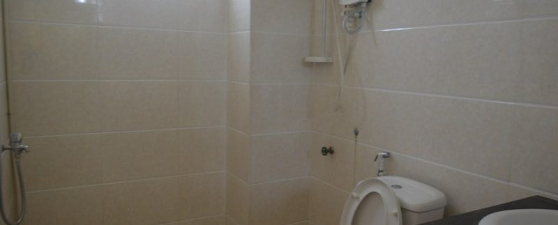 400$ 2Bedroom Apartment For Rent In Russian market (8)