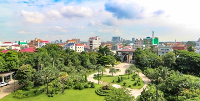 aa garden view from pool 2