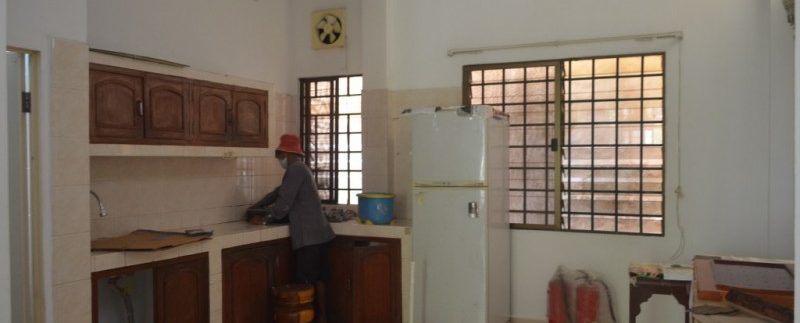 Two Bedrooms Apartment For Rent In Daun Penh (2)