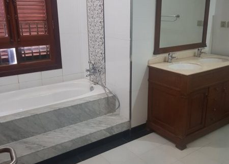 52337825_1920746321385598_7625298105688129536_n