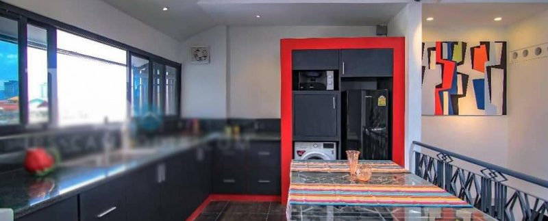 56913388_645817672535899_1225405292544524288_n