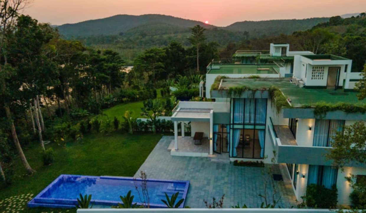 Larger 3 bedroom villa for sale in Koh Rong Cambodia