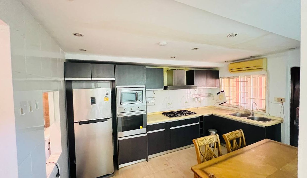 Luxury Villa for Rent in Borey Basac Garden City Kitchen